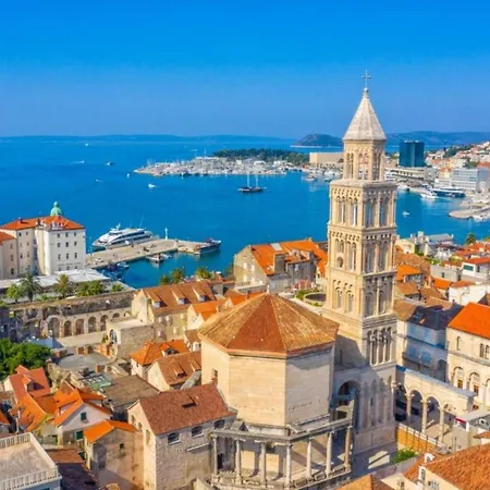 New Orange Boutique L