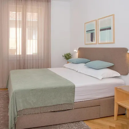 New Orange Boutique L Split