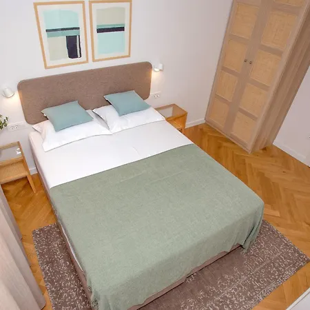 Apartment New Orange Boutique L Split