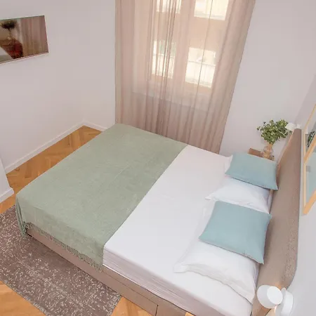 Apartment New Orange Boutique L