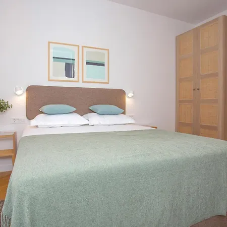 New Orange Boutique L * Split