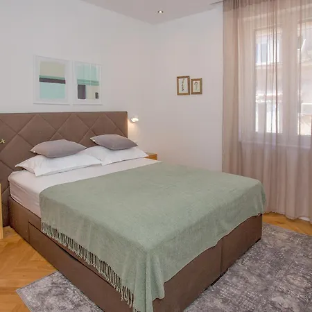Apartment New Orange Boutique L