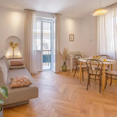 Apartment New Orange Boutique L
